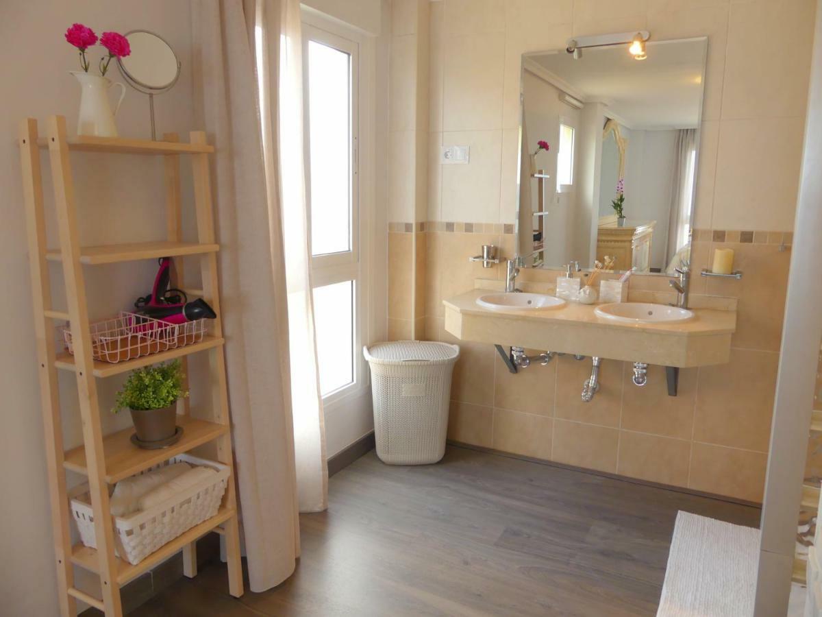 Duplex La Carihuela 1ª Linea De Playa Apartamento Costa Del Sol 托雷莫利诺斯 外观 照片