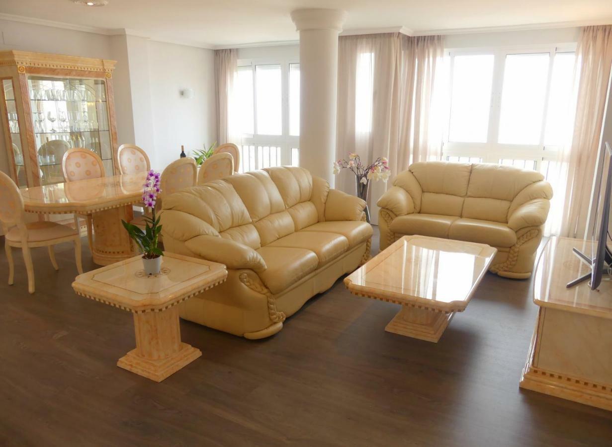 Duplex La Carihuela 1ª Linea De Playa Apartamento Costa Del Sol 托雷莫利诺斯 外观 照片