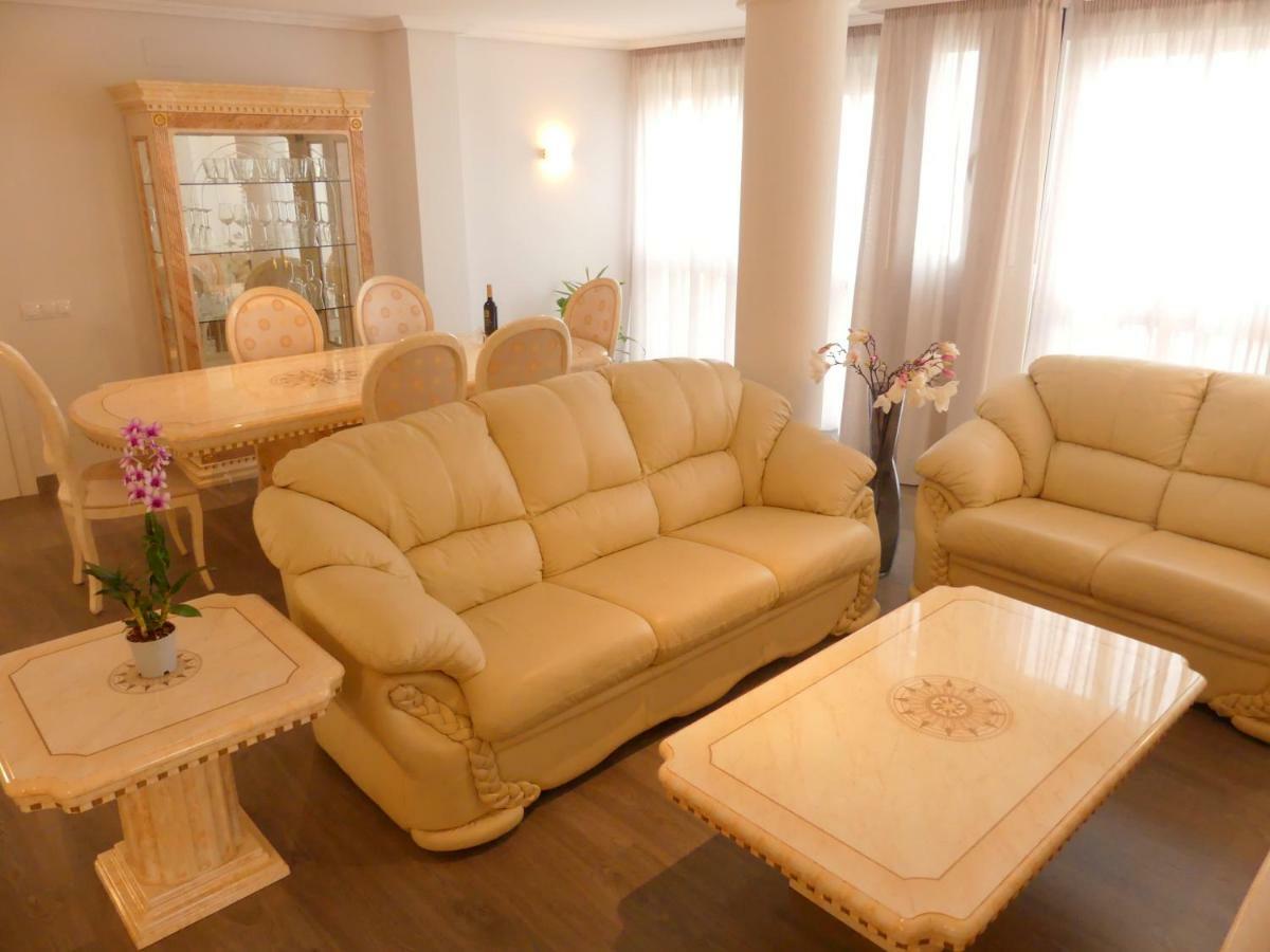 Duplex La Carihuela 1ª Linea De Playa Apartamento Costa Del Sol 托雷莫利诺斯 外观 照片