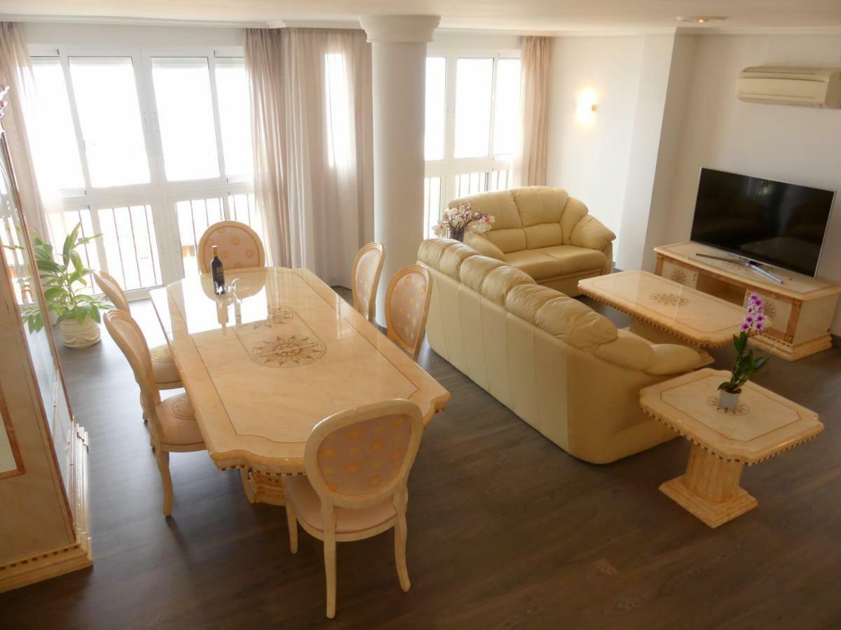 Duplex La Carihuela 1ª Linea De Playa Apartamento Costa Del Sol 托雷莫利诺斯 外观 照片