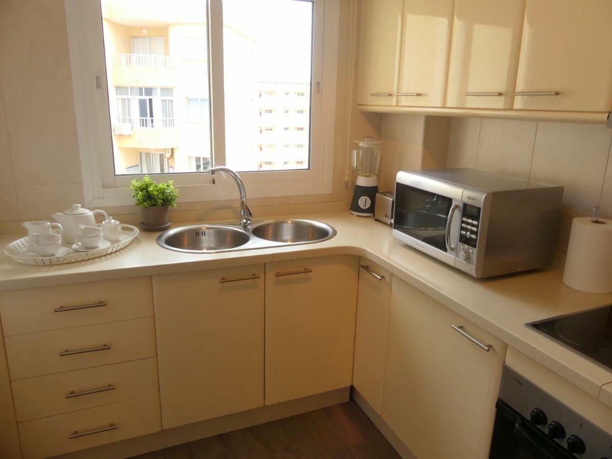 Duplex La Carihuela 1ª Linea De Playa Apartamento Costa Del Sol 托雷莫利诺斯 外观 照片